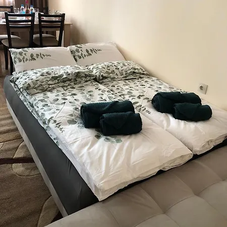 Luxury 1 Free Underground Secure Parking Apartmán