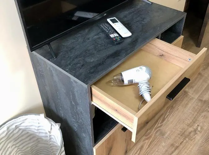 Luxury 1 Free Underground Secure Parking Appartement