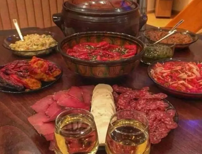 Luxury 1 Free Underground Secure Parking