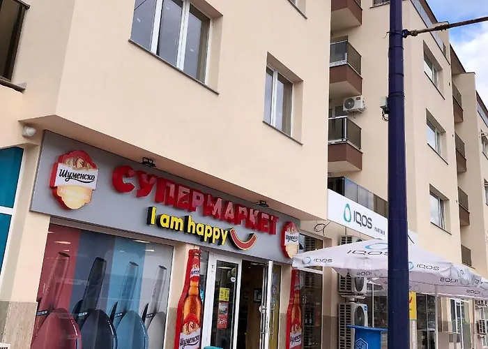 Luxury 1 Free Underground Secure Parking *